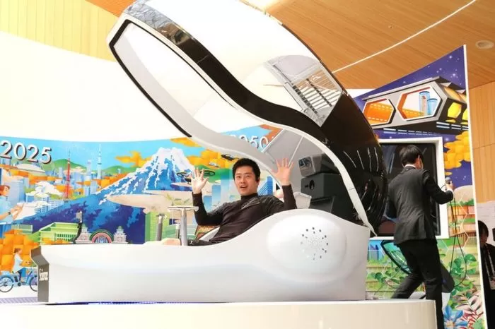 요시무라 히로후미 오사카부지사 /&nbsp;報知新聞社