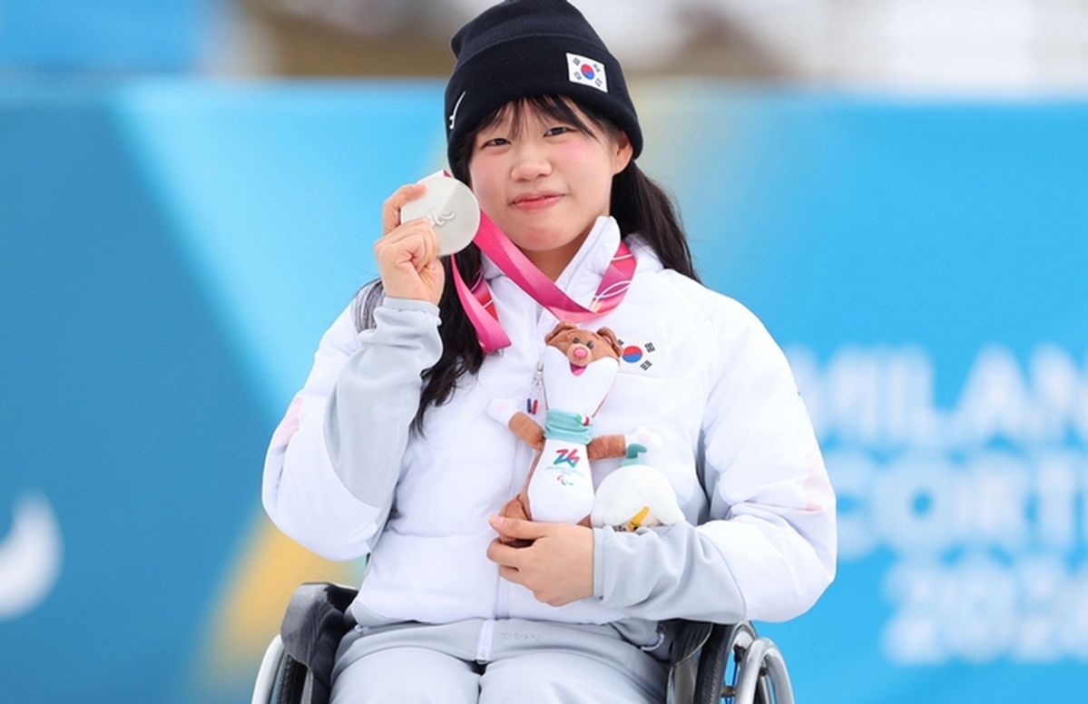 ‘스마일리’ 김윤지, 첫 패럴림픽서 ‘메달 4개’ 수집... 韓 동계올림픽 역사 새로 썼다