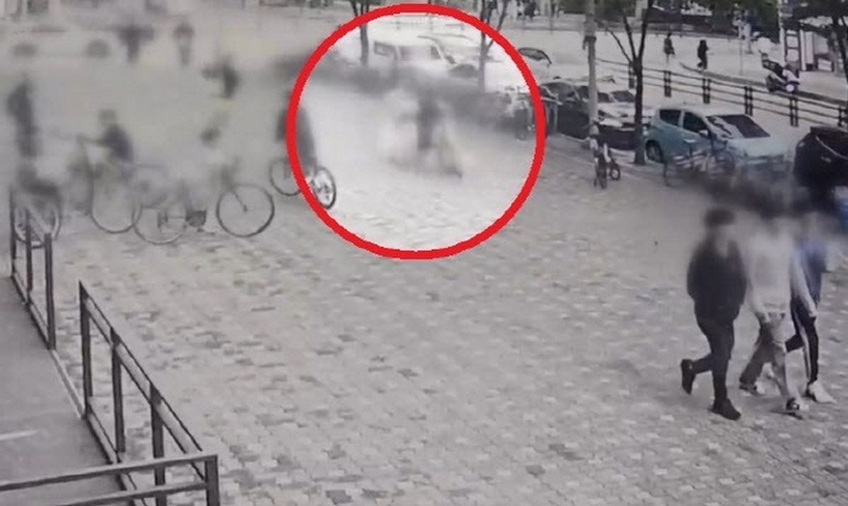 ‘딸 지키려다 중태’ 인천 송도 킥보드 사고 중학생·대여업체 검찰 송치