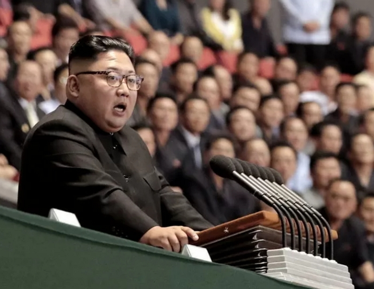 학생 2명 중 1명 