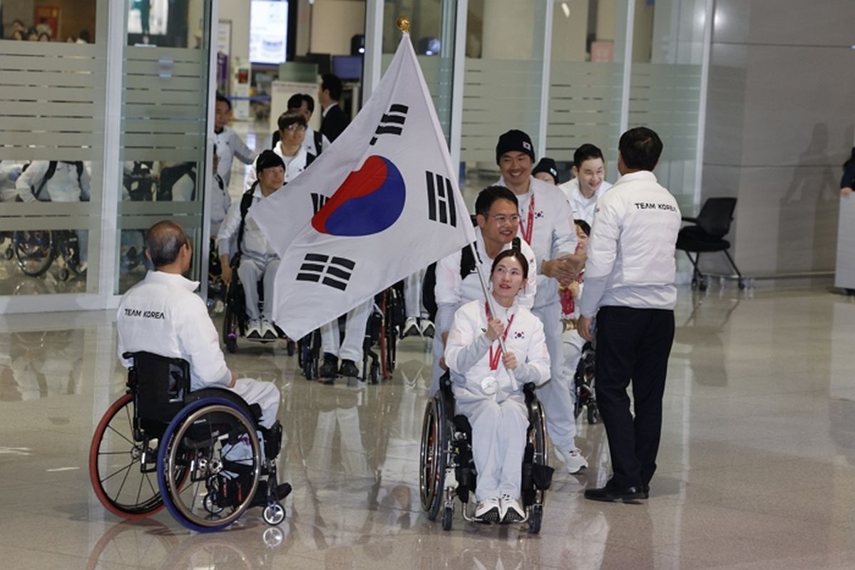 ‘금2·은4·동1’ 대기록 세운 동계패럴림픽 선수단... 금의환향 속 김윤지 MVP 선정