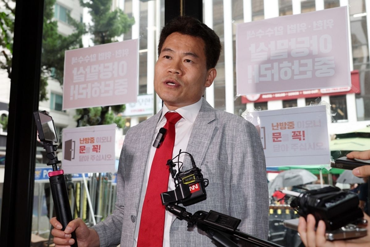 전한길 “이재명 정부, 中 눈치보느라... 윤석열이었다면 즉각 파병”