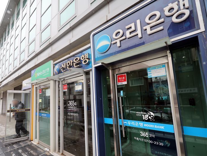 국내은행 지난해 사상 최대 실적 달성... 이자로만 ‘이만큼’ 벌었다