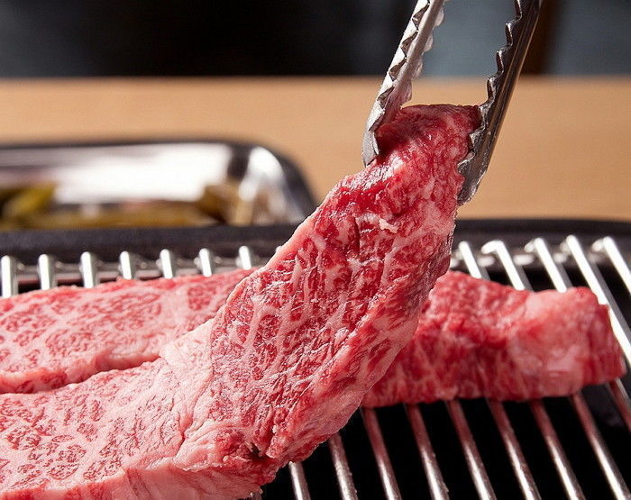 오늘(17일), 홈플러스 달려가면 야들야들 입에서 사라지는 소고기 부채살 '1690원'