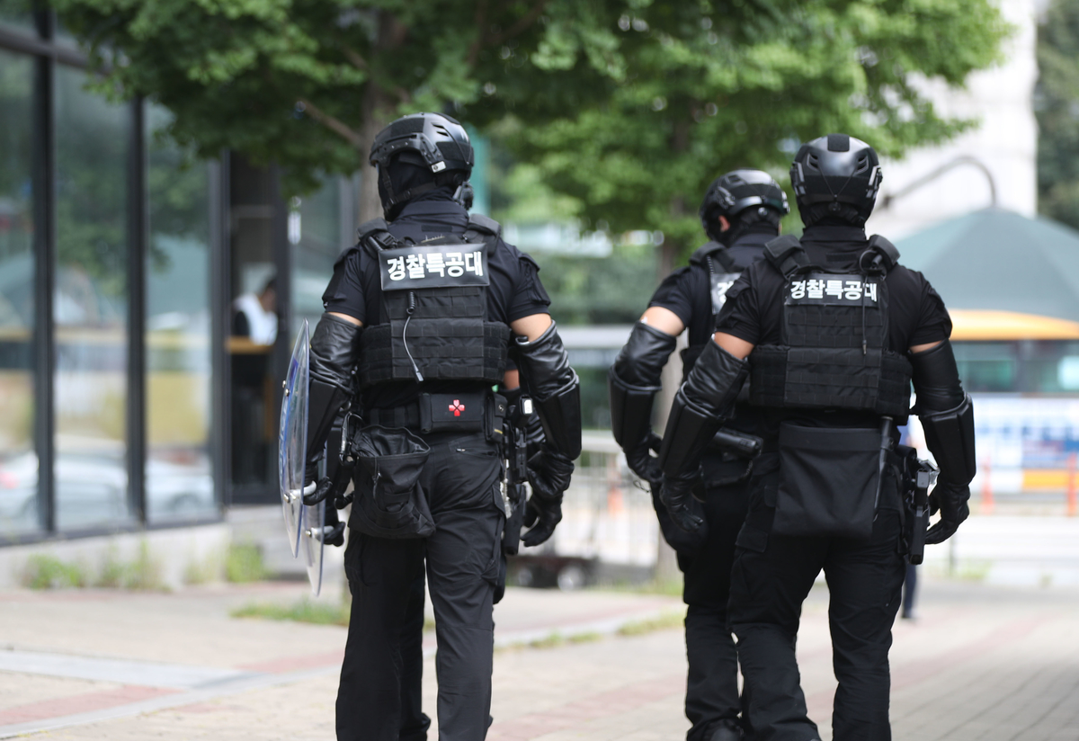 origin_오리역인근순찰중인경찰특공대.jpg
