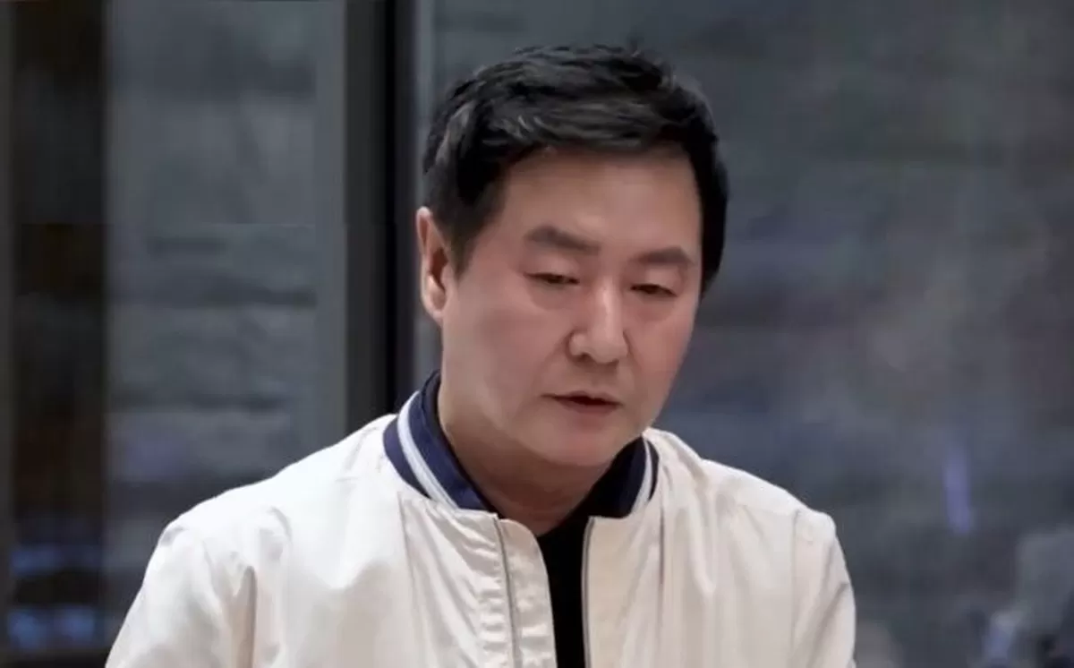 ‘사랑과전쟁’으로 얼굴을 알린 배우 김덕현이 생활고에 중식당에서 아르바이를 하는 근황을 전했다. [사진출처 = 영상캡처]