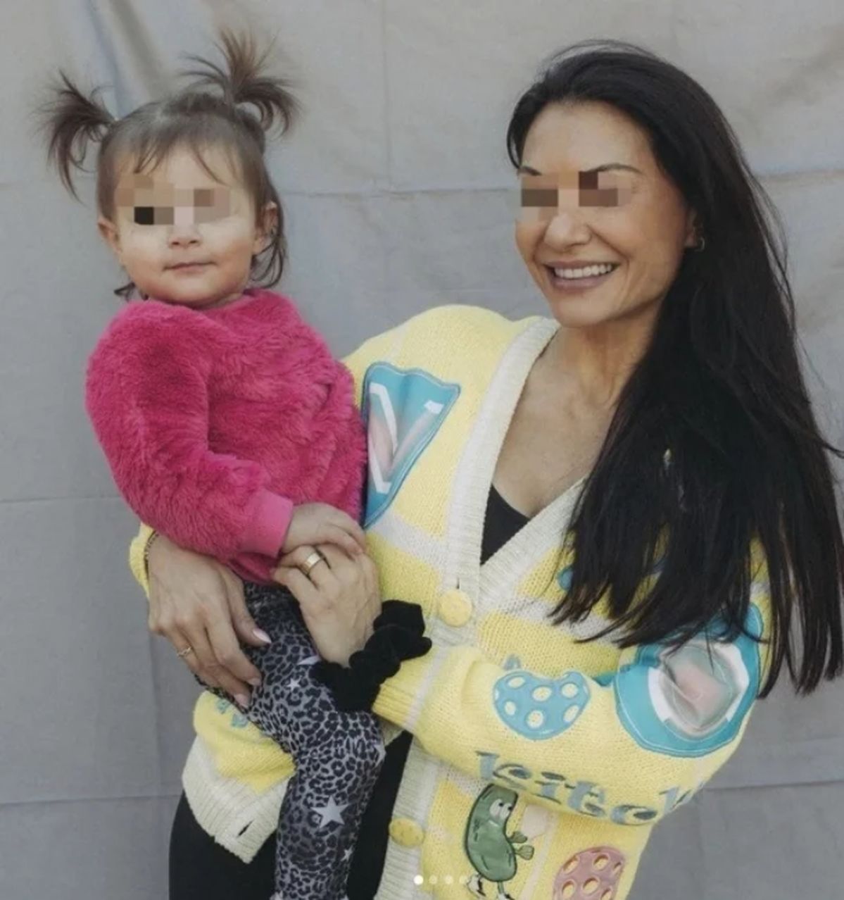 정자 기증으로 얻은 내 딸, 알고 보니 '배다른 남매'만 47명... 40대 싱글맘 '경악'