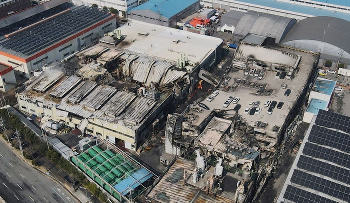 '대전 문평동 공장 화재' 실종자 14명 전원 숨진 채 발견... 수색 19시간 만에 종료