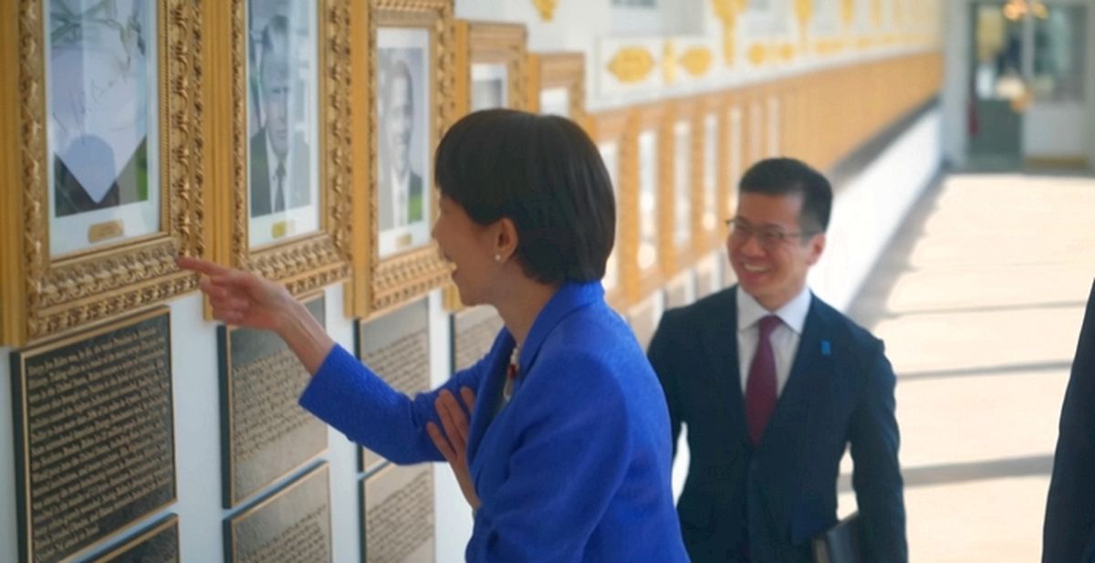 日 다카이치 총리, ‘바이든 조롱’ 전시물 보고 폭소... “보고도 못 본 척 못 하나” 비판 봇물