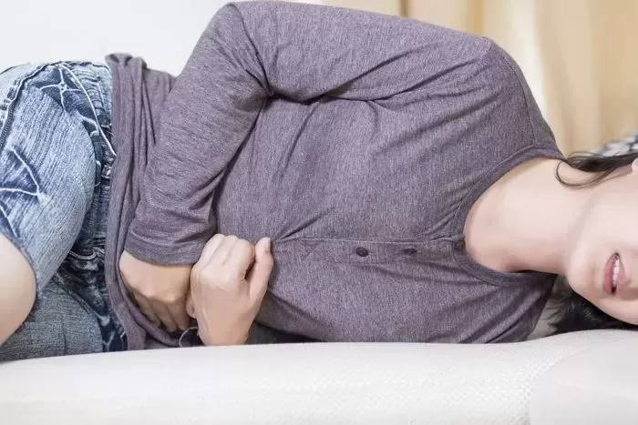 얼죽아,아이스 아메리카노,차가운 음료 건강,자궁 질환 하혈,불임 자궁근종 자궁내막염