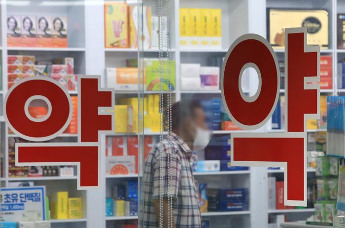 같은 약인데 2배 가격... 건보 재정 흔드는 ‘복제약’