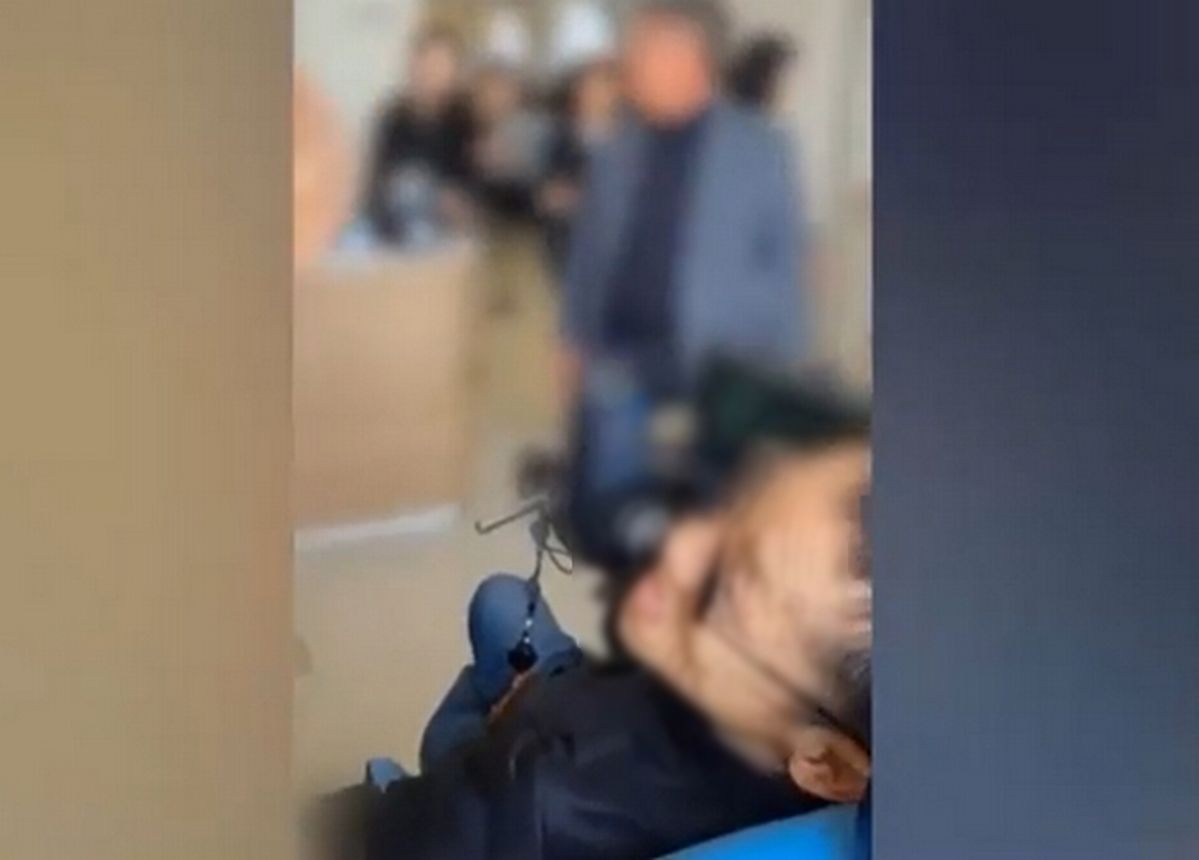 “타일 깨지니 내려서 걸어라” 사지마비 장애인 ‘전동 휠체어’ 막은 청주 예식장