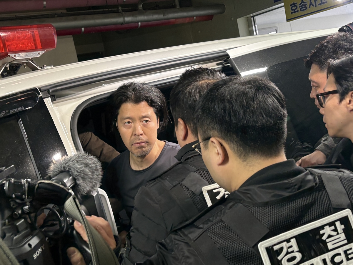 “천벌 받았다”... ‘기장 살해’ 김동환, 검찰 송치 중 피해자 향해 ‘막말’