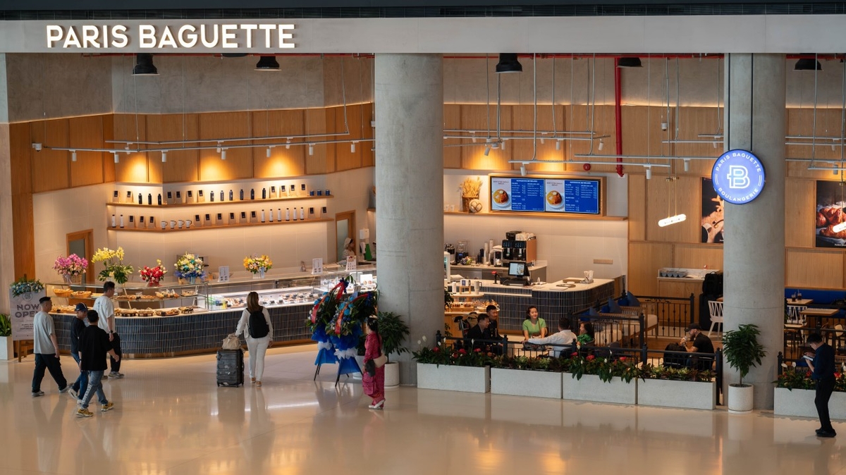 파리바게뜨, 캄보디아 관문 ‘테쪼 국제공항’에 오픈1.jpg