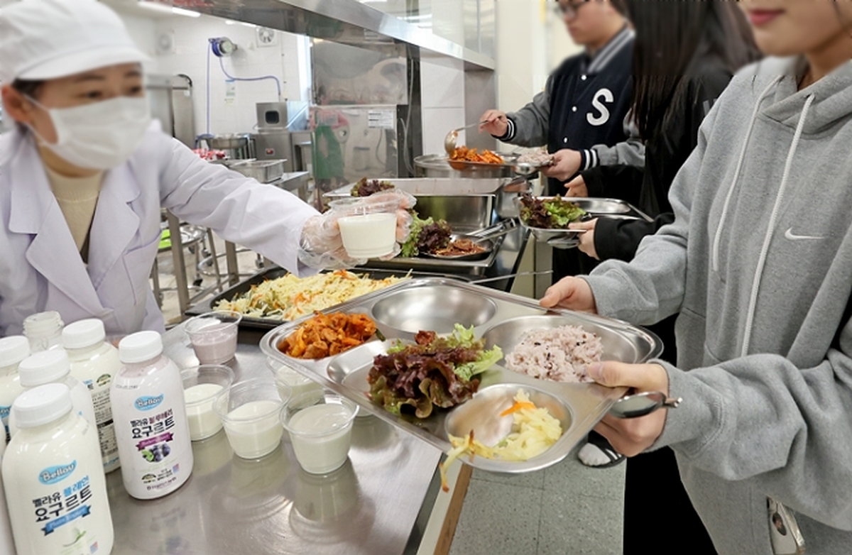 origin_임실군유제품학교급식으로무상제공.jpg