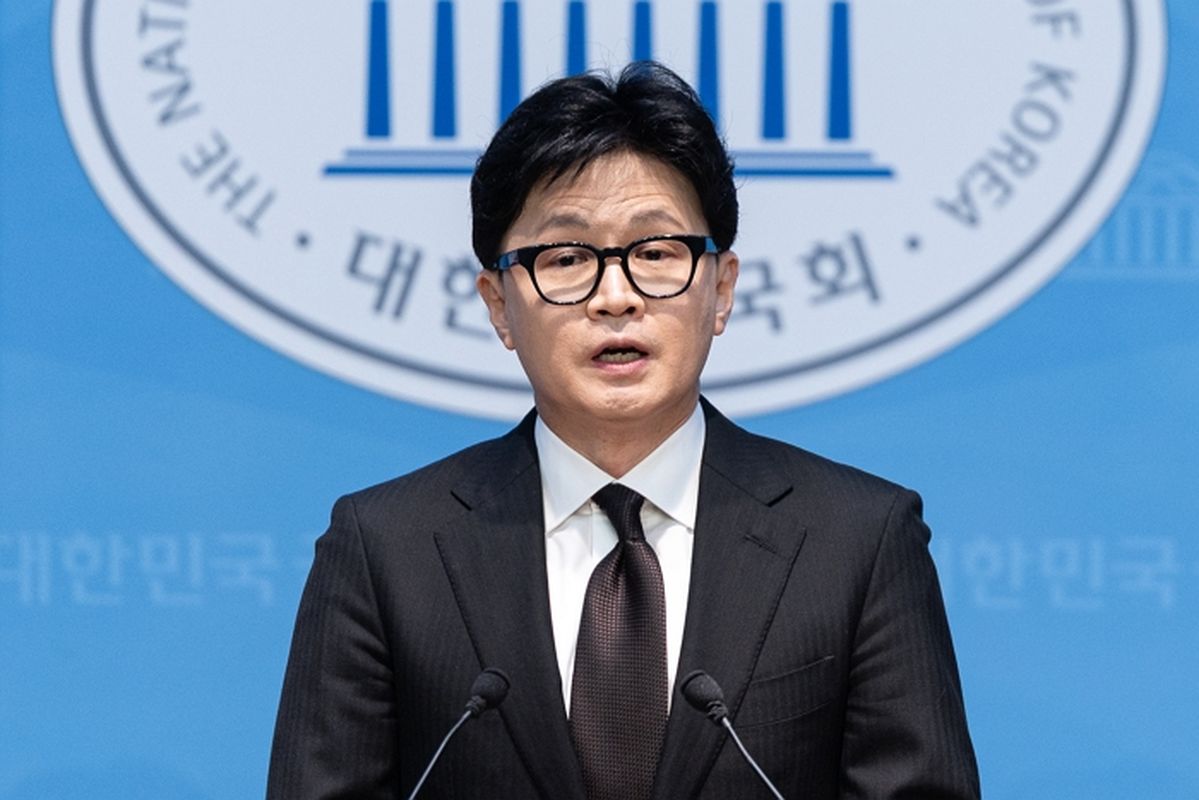 한동훈 “국힘 일부 아직도 ‘윤어게인’ 미련 못 버려... 그러니까 이혁재 기용”