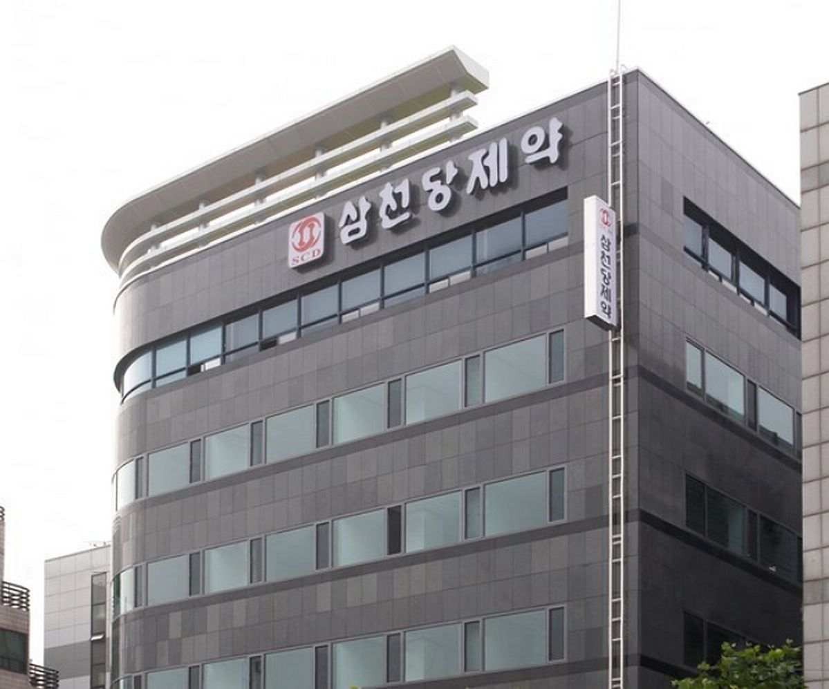 ‘황제주 반납’ 삼천당제약, 주가 조작 의혹 제기한 블로거 형사 고발