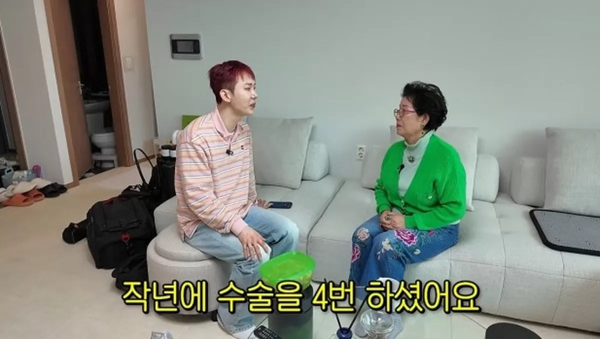 그룹 2AM의 조권이 그동안 방송 활동이 뜸할 수밖에 없었던 안타까운 가족사와 본인의 건강 이상 증세를 털어놨다. 사진= 유튜브 채널 ‘순풍 선우용여’