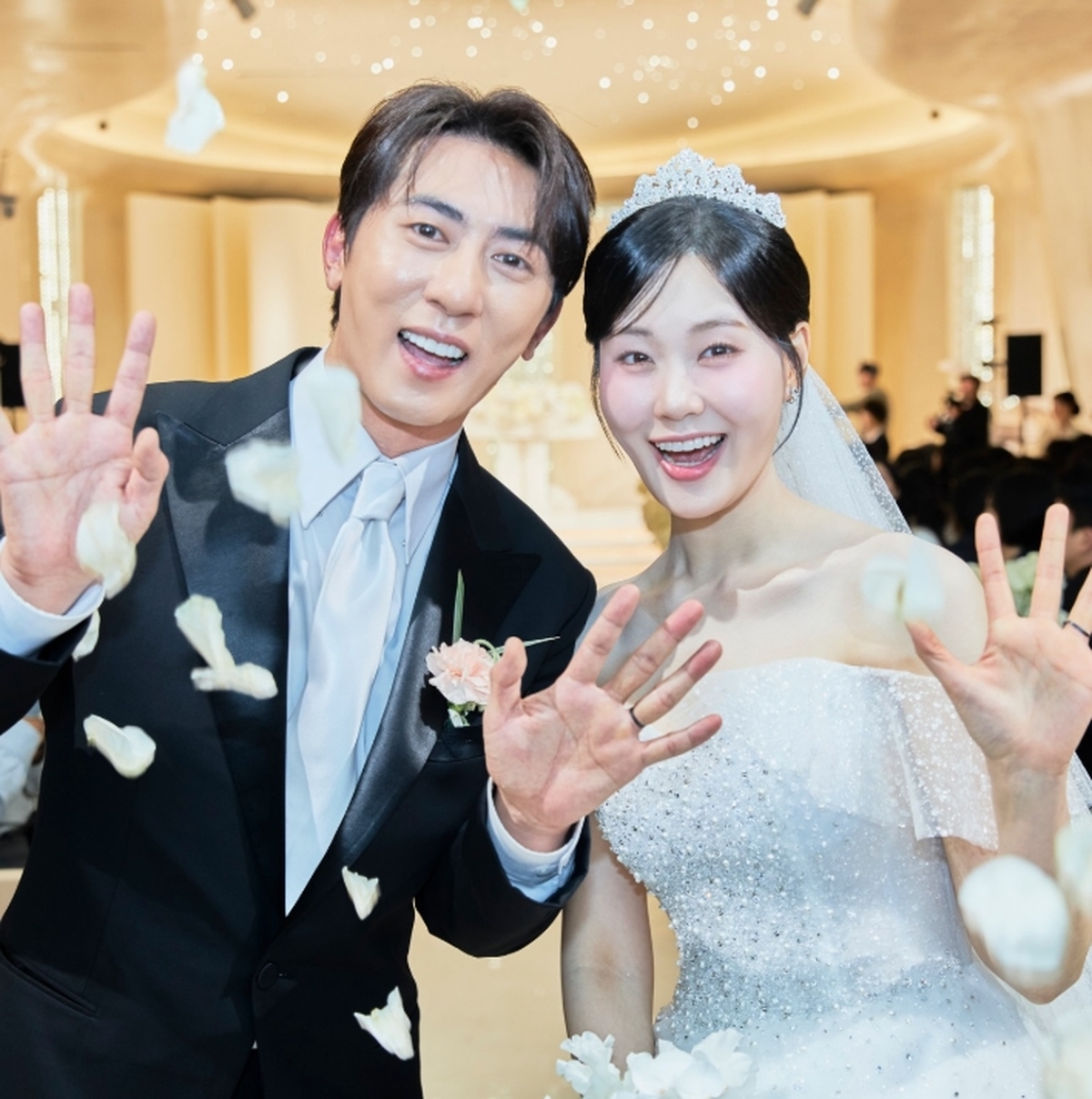 ‘숏박스’ 김원훈♥엄지윤, 결혼 하루 만에 이혼... “웃음이 안 나”