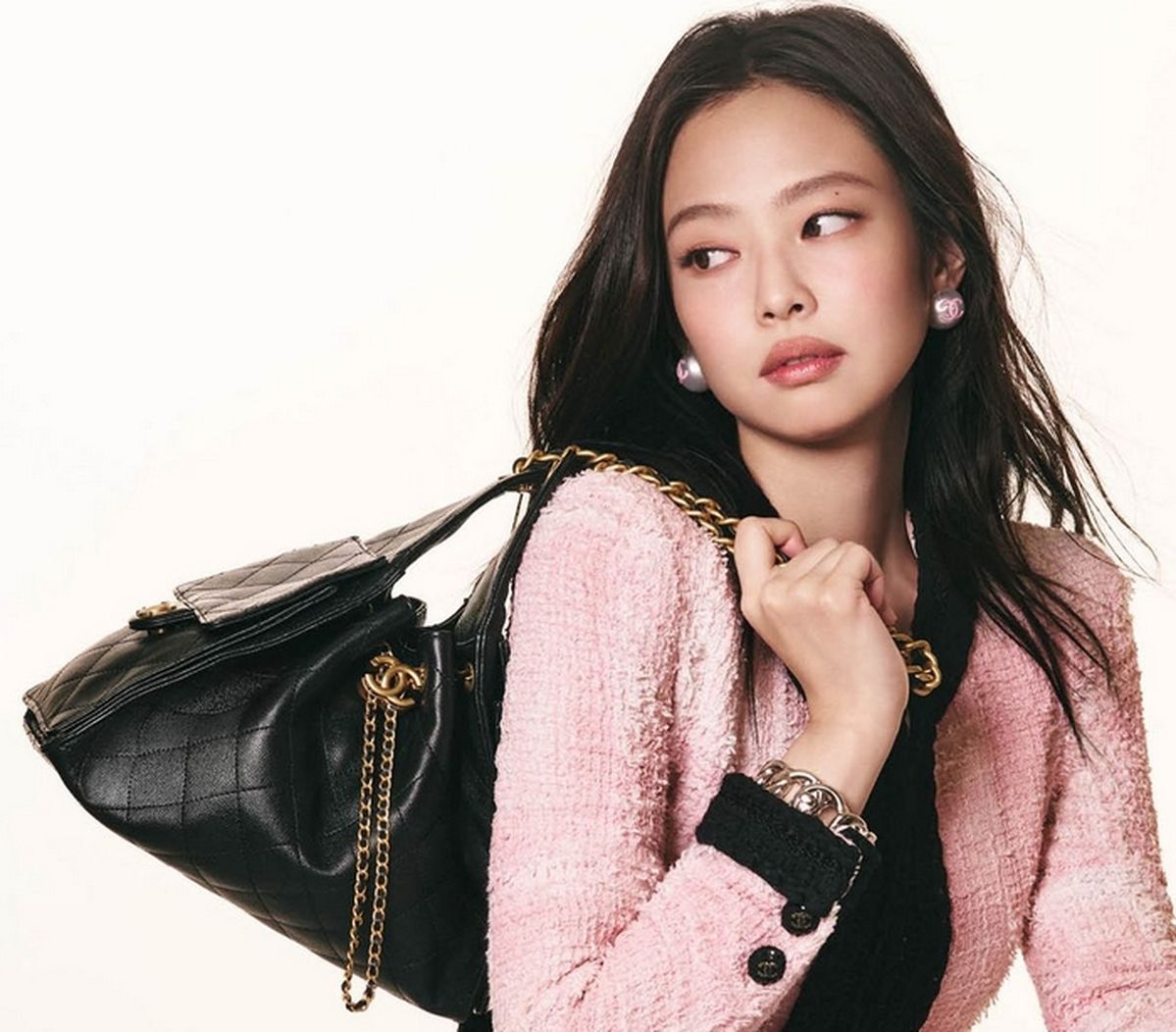 “992만원→1020만원” 매출 2조 찍은 샤넬, 또 가격 올렸다... 올해만 3번째 인상