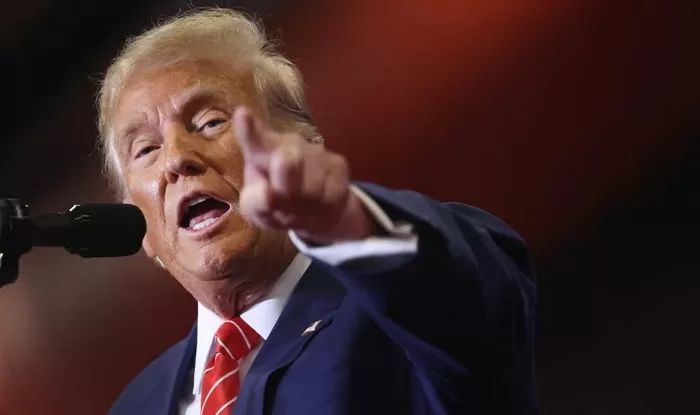 트럼프, 의약품 100% 관세 발표... 한국은 15%