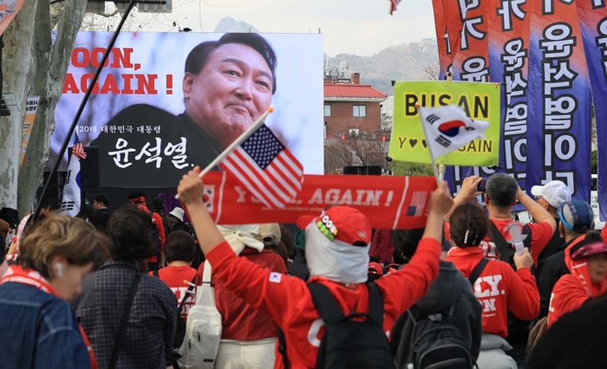 尹 탄핵 1년, 다시 쪼개진 서울... 