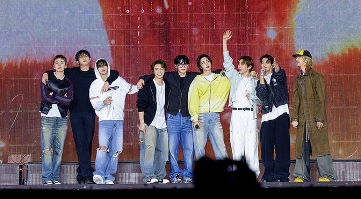 “11년째 캐럿들과 함께”... 세븐틴, 13명 ‘완전체’로 재계약