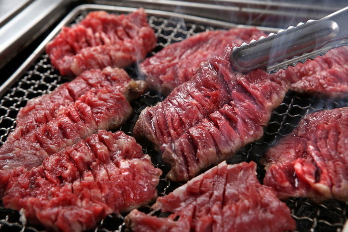 오늘(10일) 홈플러스 가면 국밥보다 맛있는 '소고기 부채살' 단돈 1,990원