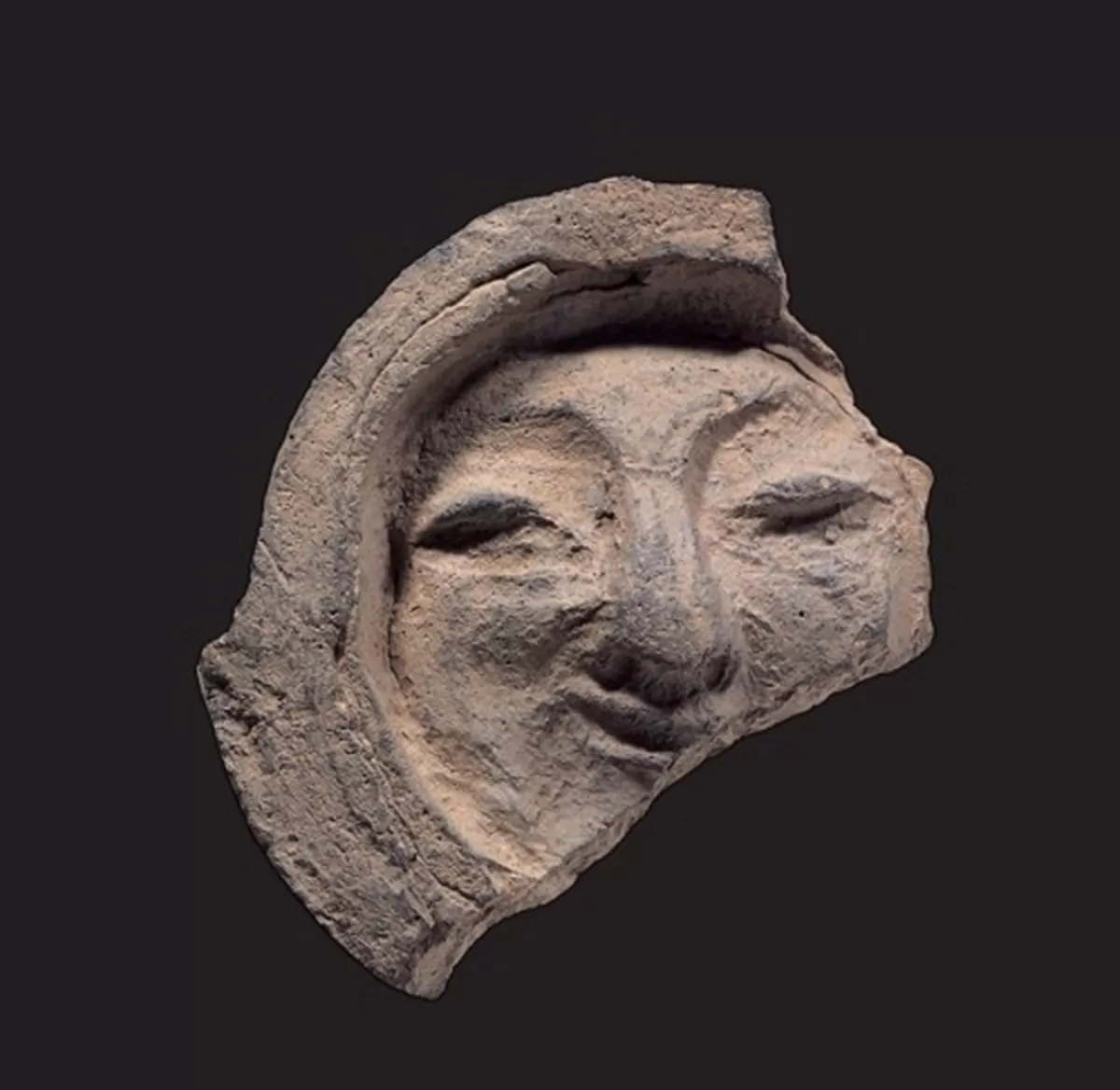 보물 제2010호 경주 얼굴무늬 수막새 / 문화재청