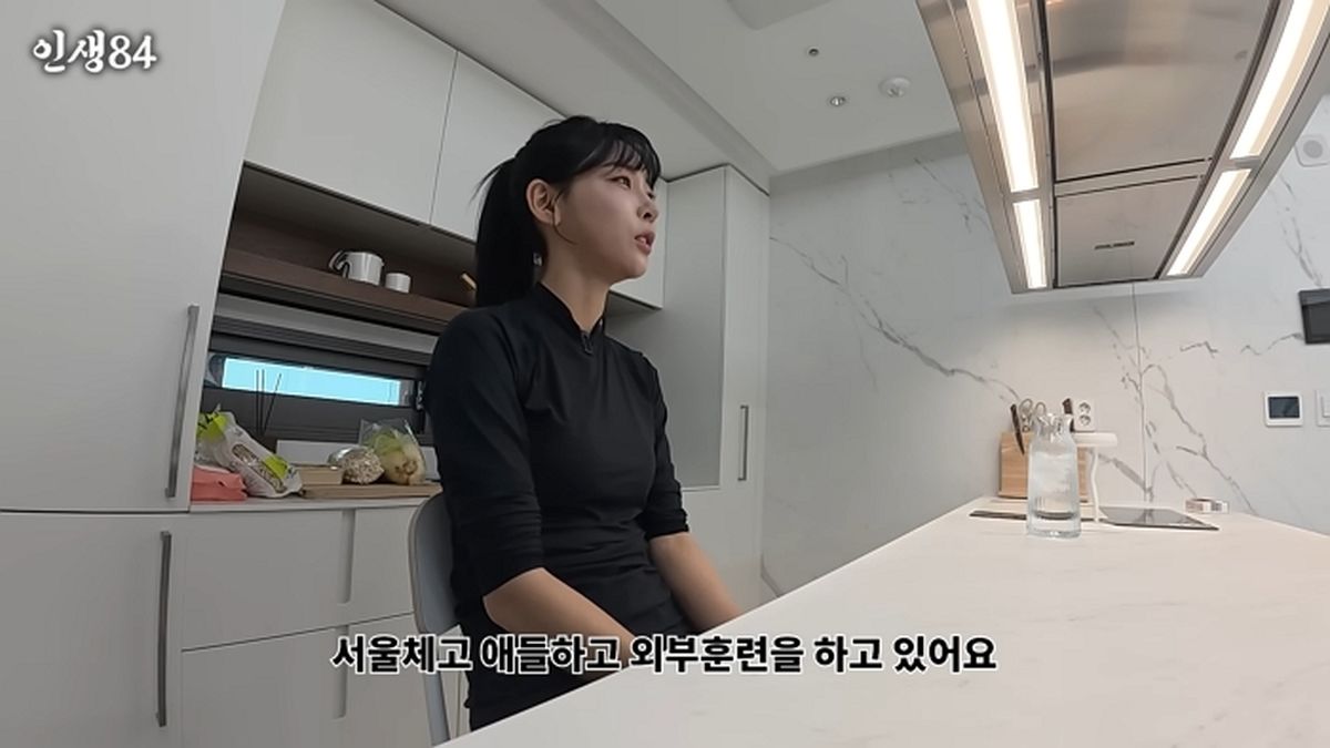 육상 여신 김민지의 반전 매력! 기안84와 함께한 8시간 밀착 데이트 (영상)