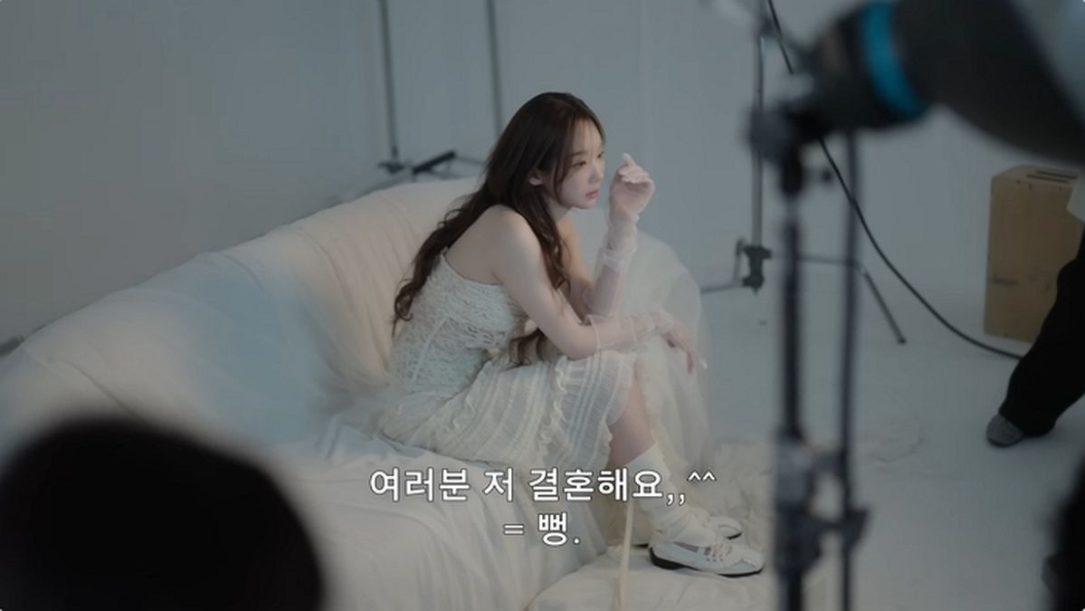 “저 결혼해요^^”... 팬들 놀래킨 강민경의 깜짝 발표, 알고 봤더니