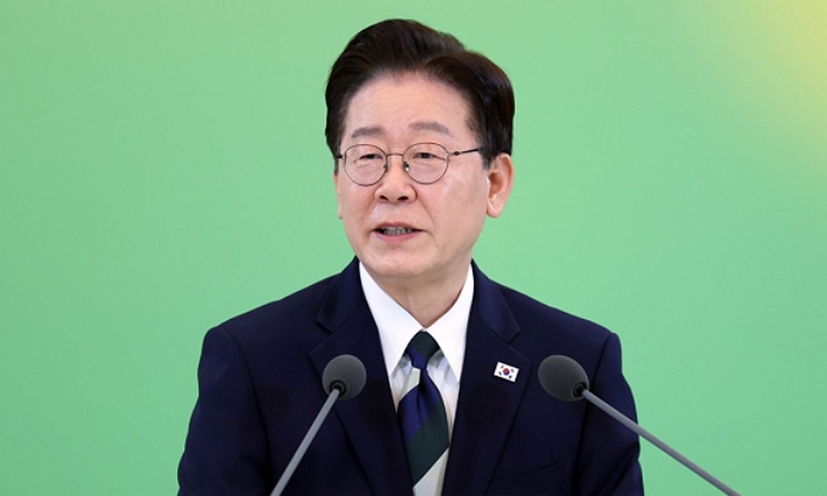 이재명 대통령 지지율 5주째 60%대 유지... 민주 50.6%·국힘 30% ‘격차 확대’