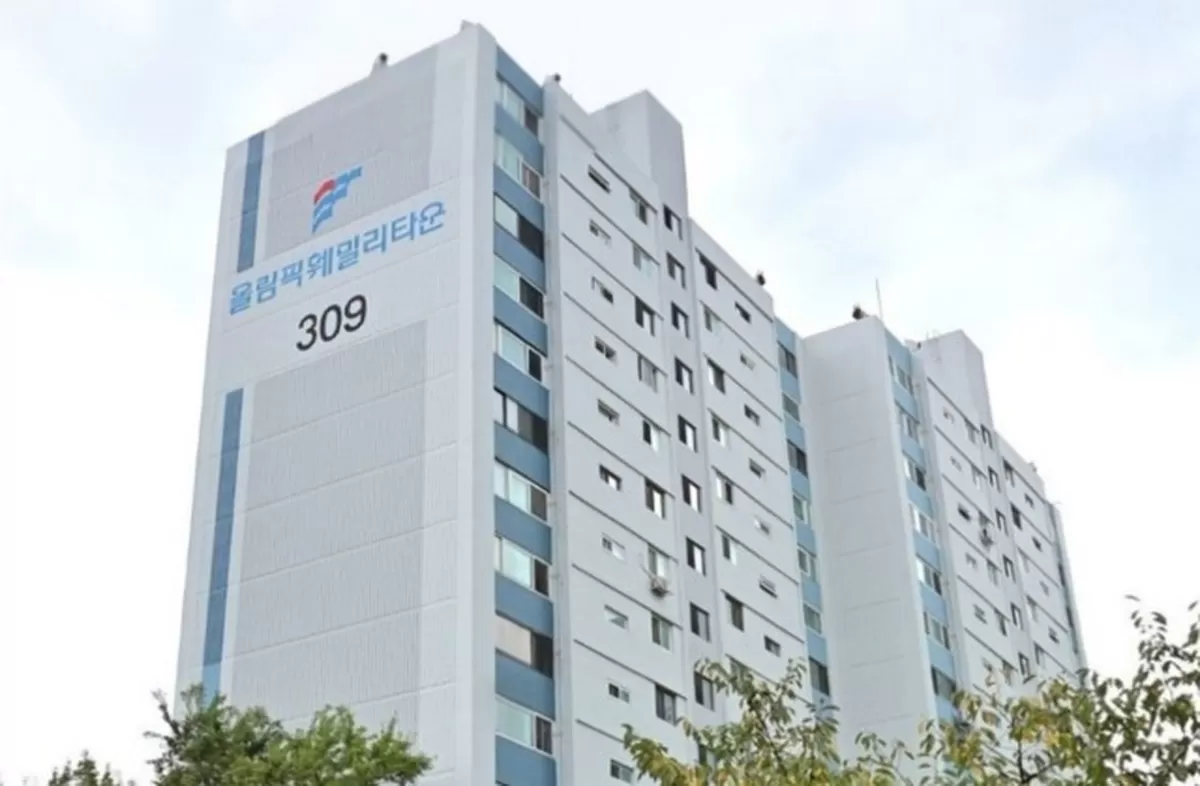 송파구 문정동 올림픽훼밀리타운아파트는 지난 8일 기준 재건축 조합설립추진위원회 동의율이 70%를 돌파했다. 지난달 20일 동의서를 받은 지 18일 만이다. /네이버 지도 캡쳐