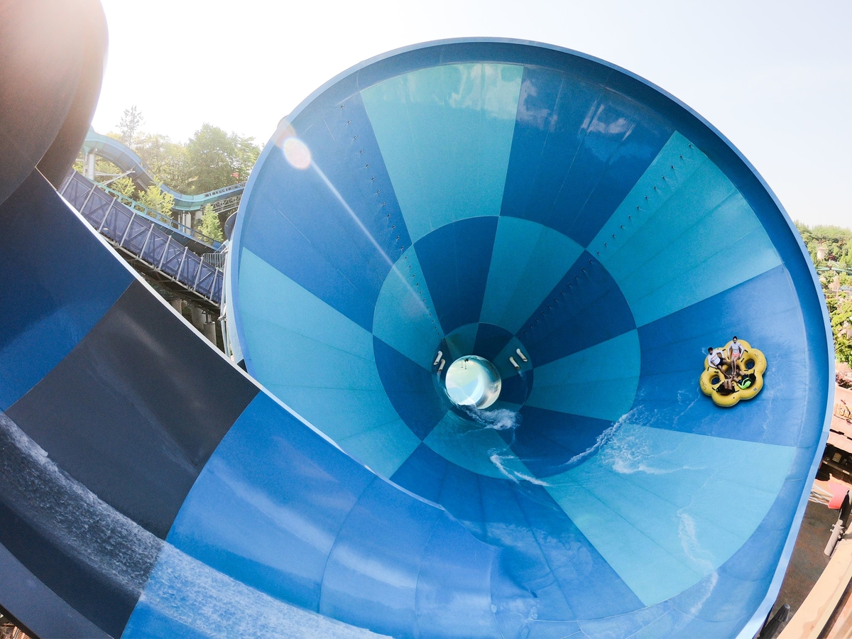 3. 캐리비안 베이 메가스톰.jpg