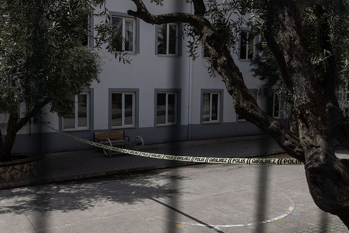 튀르키예 중학교서 '총기난사' 9명 살해한 14살 소년...SNS  분석 결과