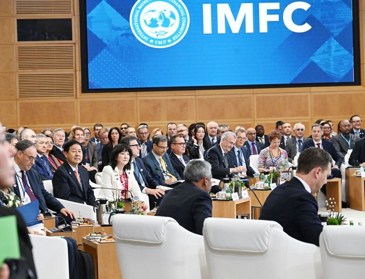 성장보다 빚이 더 빠르다... IMF 