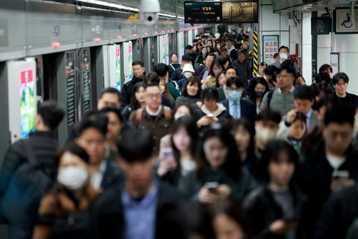 origin_기름값부담에붐비는지하철.jpg