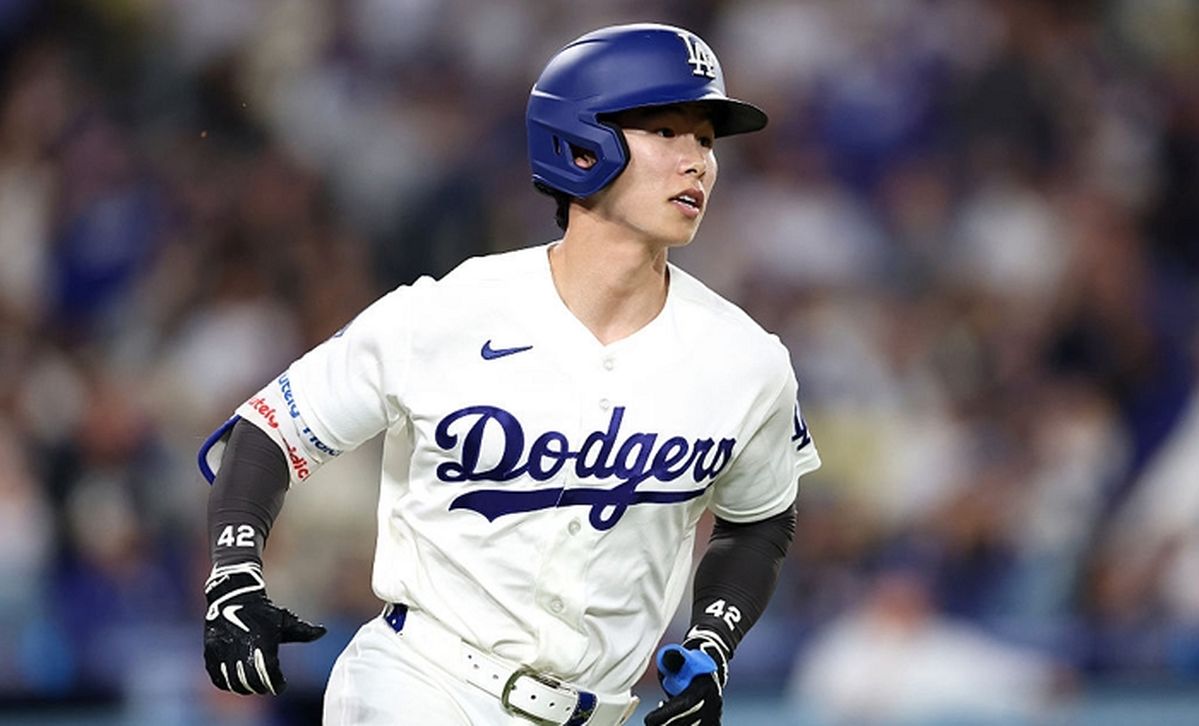 ‘코리안 더비’ 김혜성, 멀티히트·적시타... 이정후와 맞대결서 ‘판정승’