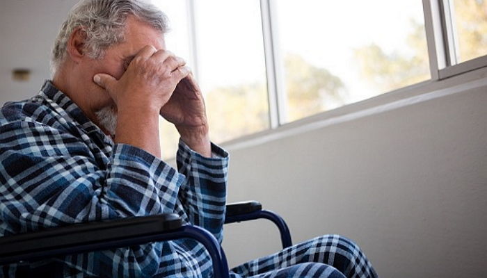 친언니 무덤 곁에서 눈에 덮인 채 시신으로 발견된 70대 치매 노인