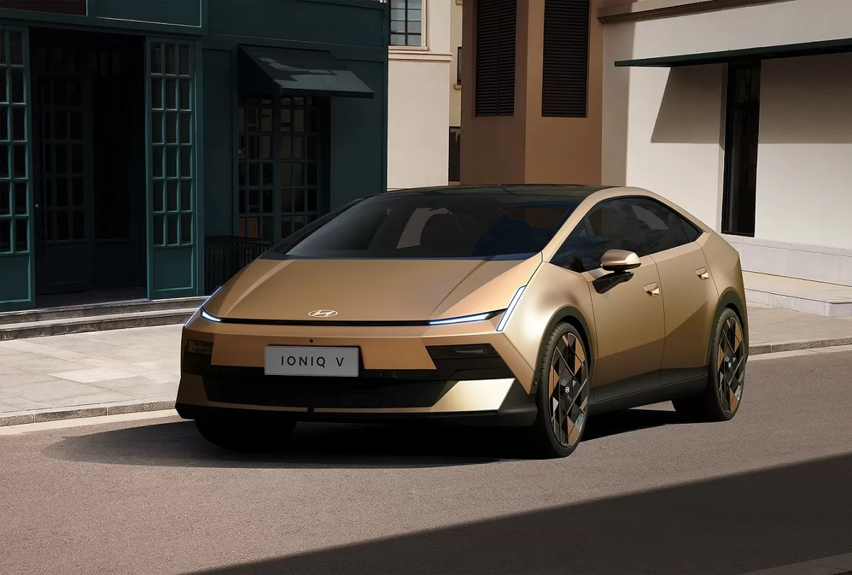 “디자인 역대급이다”... 그랜저급 실내 공간 뽑아낸 현대차 ‘아이오닉 V’ 실물