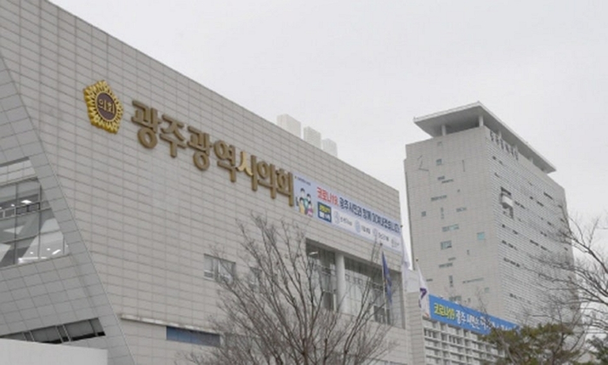 의석수 4석 늘리고 선거구 ‘누더기’ 획정...밥그릇 확보에 유권자 혼란 키운 광주시의회