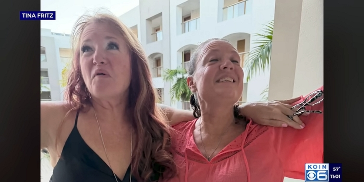 Woman gives birth on flight from Atlanta to Portland 0-41 screenshot.jpg