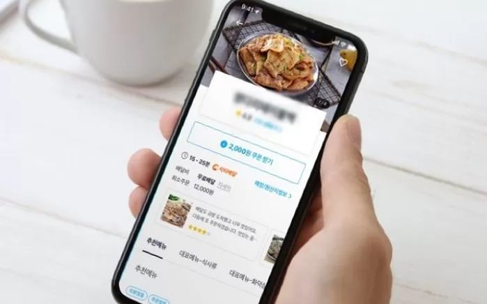 ‘라이더가 메뉴 체크’ 기능 도입한 쿠팡이츠, 반발 들끓자 하루 만에 철회
