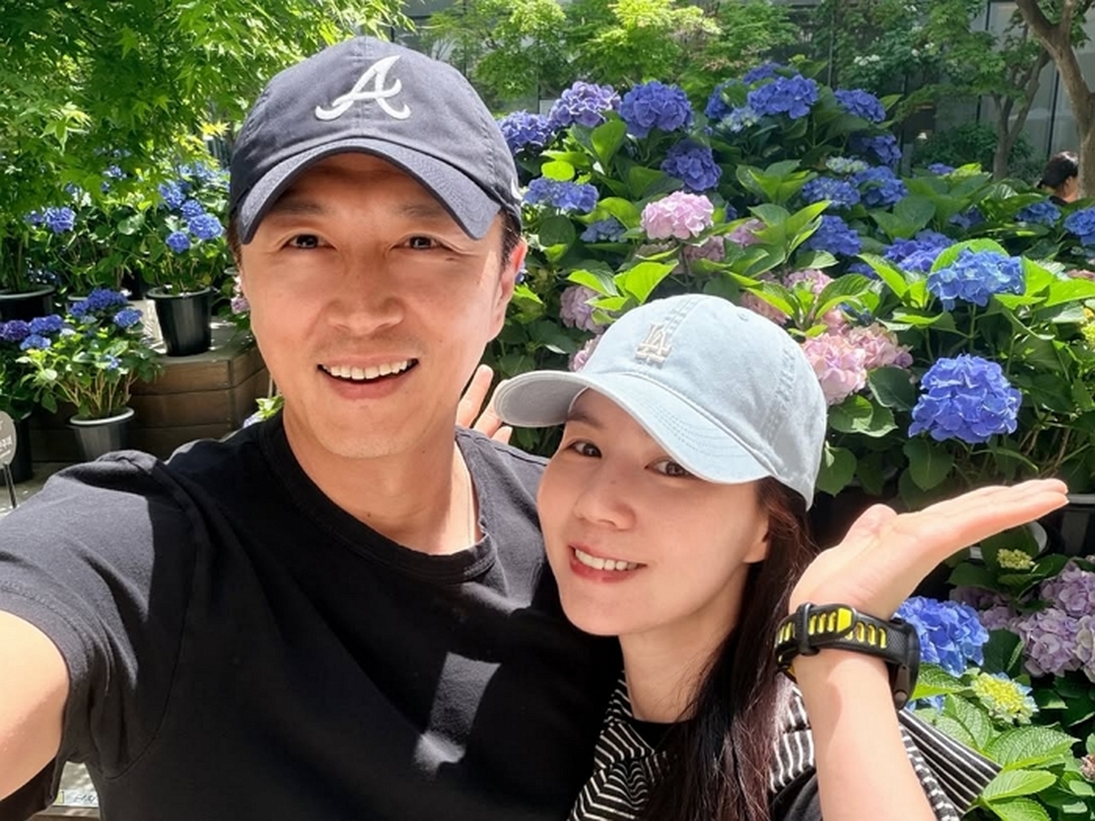 안녕하세요 진태현 입니다 오늘 날씨가 너무 좋았어요 🤍아내가 산책을 다녀오자며 즐겁게 산책을 즐겼습니다모든것은 살다보면 그냥 인생의 점일뿐입니다모든것은 다 이유가 있고요 .jpg