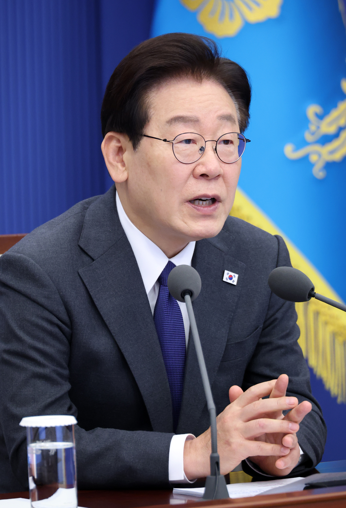 origin_수석보좌관회의주재하는이재명대통령.jpg