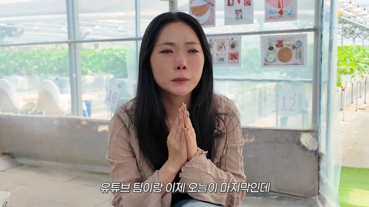처음 만난 딸기농장에서 전하는 허니제이의 인사 _ 허니제이 _ 러브 _ HONEY J _ 10-42 screenshot.jpg
