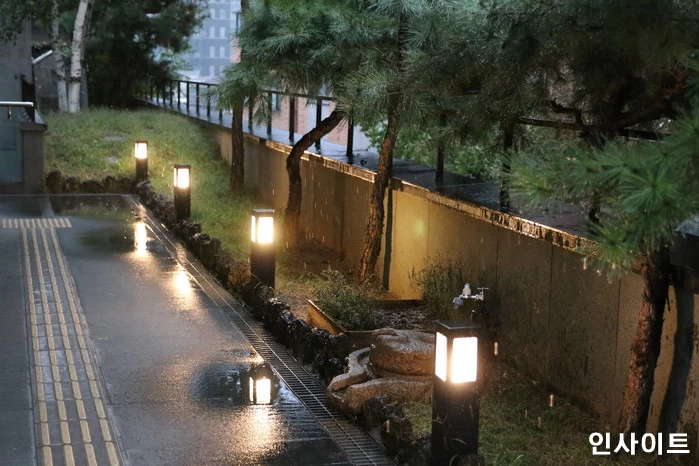 오늘(2일) 밤부터 수도권  비 시작, 제주 강풍에 최대 80mm 예상