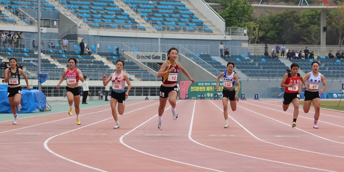 여중부100m_부별한국기록_경신_왕서윤1.jpg