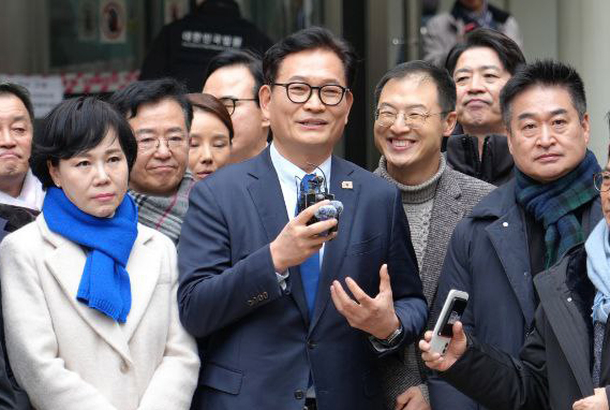 검찰, ‘민주당 돈봉투 의혹’ 전·현직 의원 10명 모두 무혐의 처분