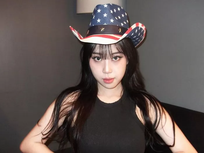 Instagram 'youngji_02'